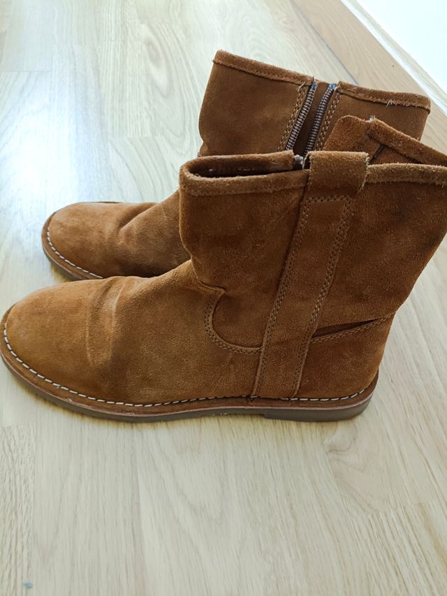 Botas de ante marrones