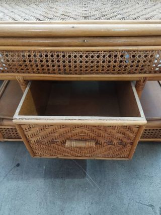 MUEBLE BAJO DE MIMBRE