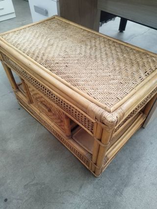 MUEBLE BAJO DE MIMBRE