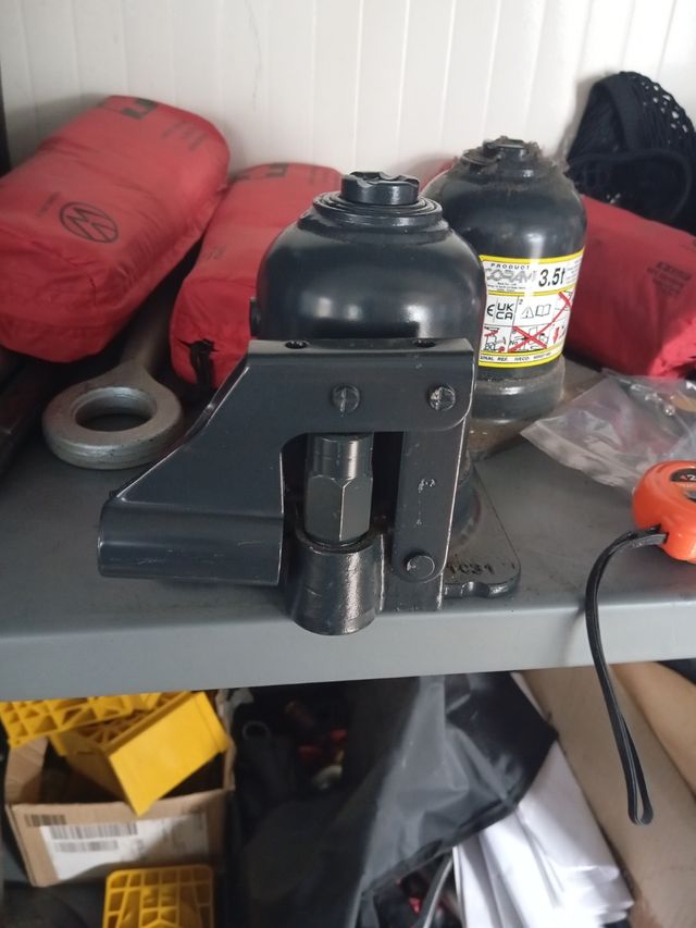 OFERTA Gato Hidráulico IVECO 3.5T