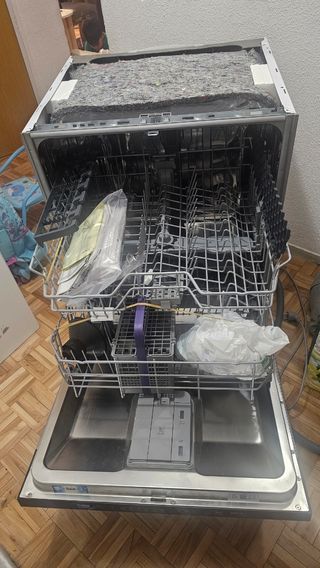 Lavavajillas Beko panelable sin usar
