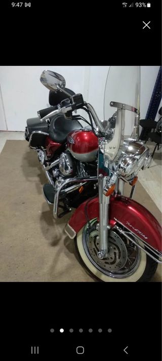 Harley Davidson Moto Roja de 2006