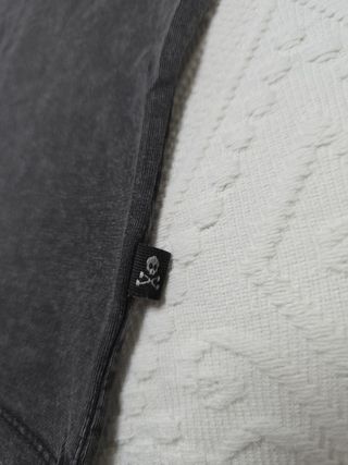 Camiseta Scalpers Hombre Gris