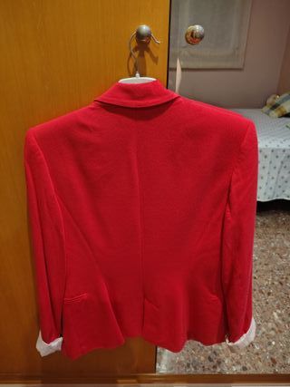 Blazer roja de mujer
