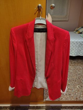 Blazer roja de mujer