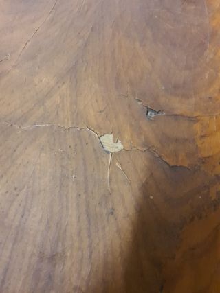 Mesa de comedor de madera