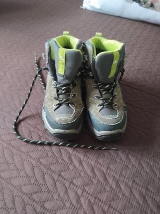 Botas Quechua niño talla 28