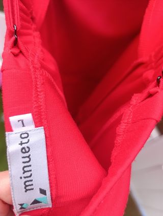 Vestido Minueto Rojo Plisado Lazo Azul