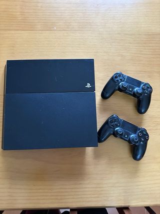 PS4 (PlayStation 4) Negra con 2 Mandos
