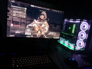 PC Gaming más monitor AOC 27" Teclado y ratón.