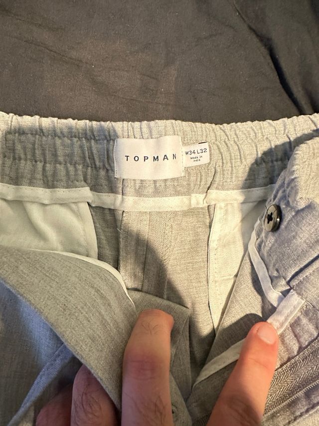 Pantalón de vestir gris para hombre