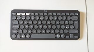 Teclado Logitech Pebble Keys 2 K380s Negro