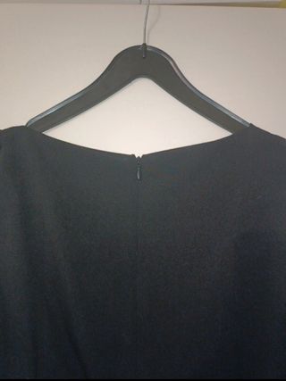 Abito tubino nero con fiocco