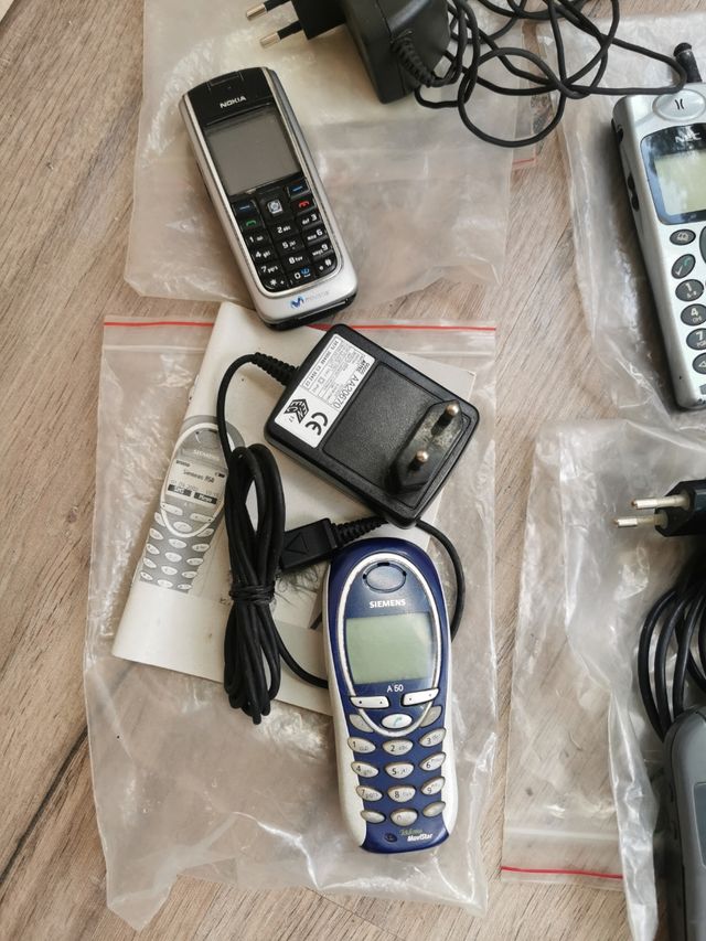 Varios móviles vintage