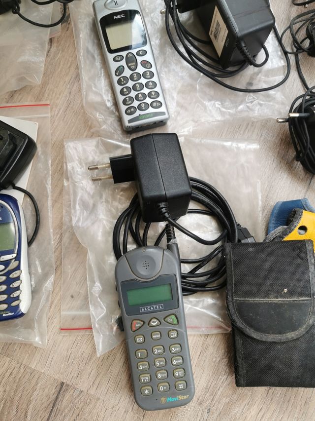 Varios móviles vintage