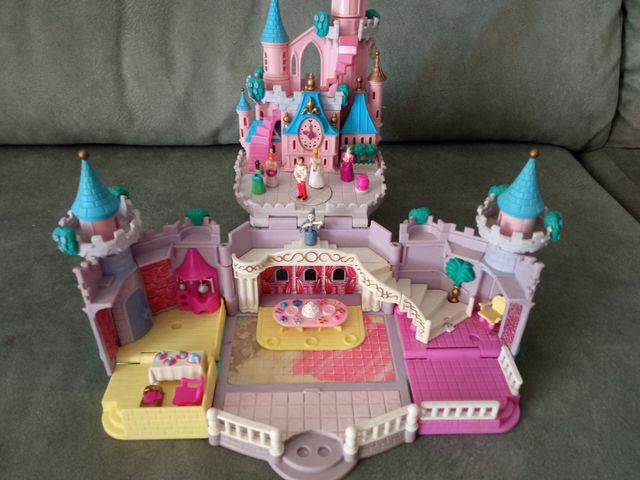 Castillo Cenicienta Polly Pocket con 6 figuras