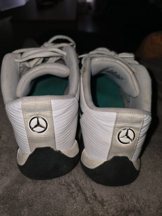 Zapatillas Puma Futbol Sala Blancas y Negras 