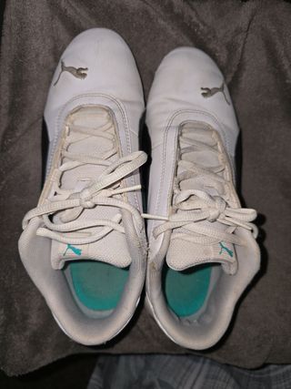 Zapatillas Puma Futbol Sala Blancas y Negras 