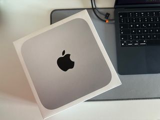 Mac Mini M2 Argento