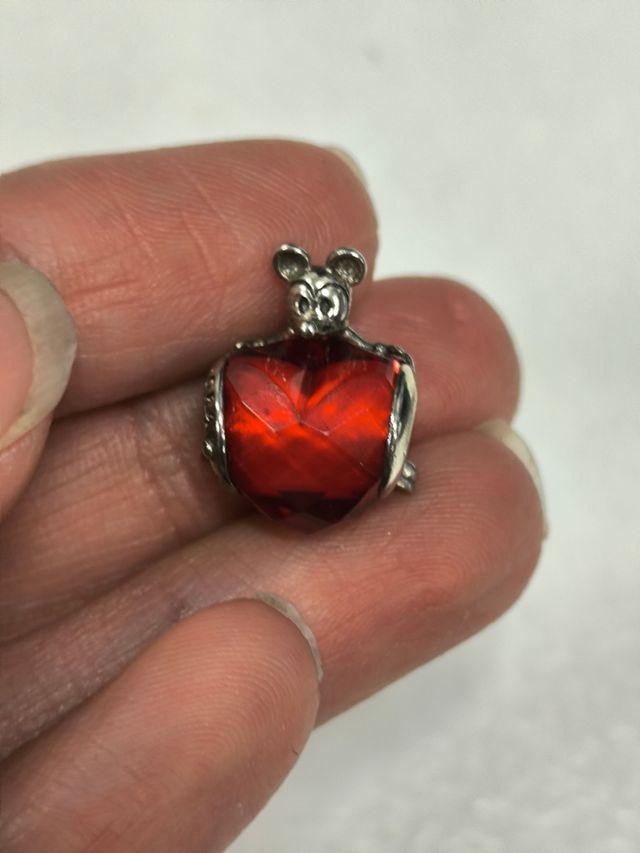 Pandora Corazón Rojo con Mickey Mouse