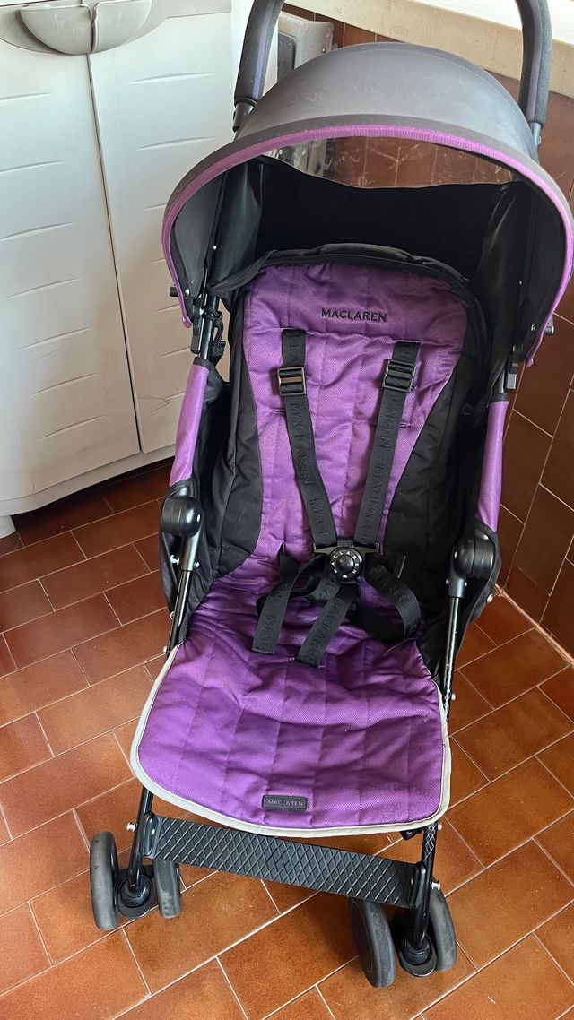 Silla de paseo Maclaren morada
