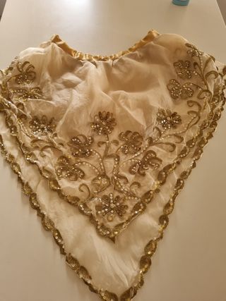 Manteletas de seda antiguas bordadas