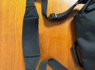Bandolera Newfeel Negra y Marrón