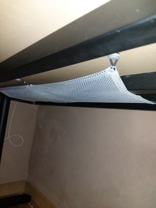 Escritorio negro de madera y metal
No hago envíos 