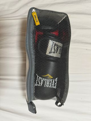 Guantes de Boxeo Everlast 6oz Negros