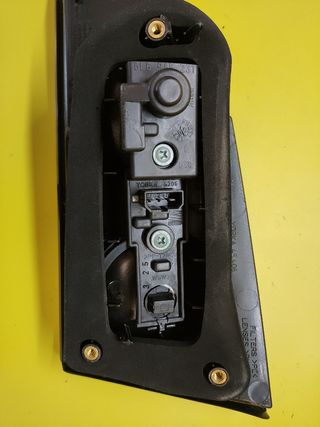 PILOTO TRASERO IZQUIERDO PORTON SEAT IBIZA 6L