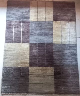 Alfombra de diseño a cuadros.