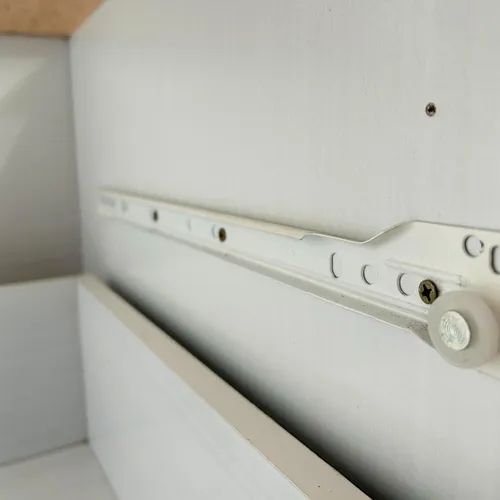 Arreglo de muebles de cocina en BIZKAIA.