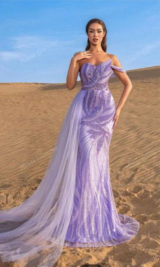 Vestido de fiesta púrpura y plateado