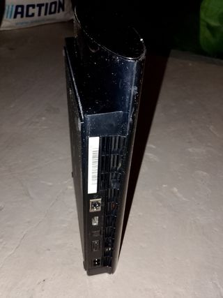 PlayStation 3 Super Slim Negra