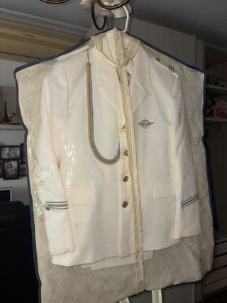 Traje de Comunión Blanco y Dorado Niño