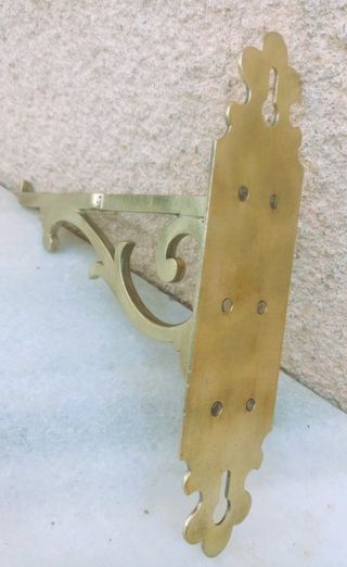 Percha gancho colgador de latón.