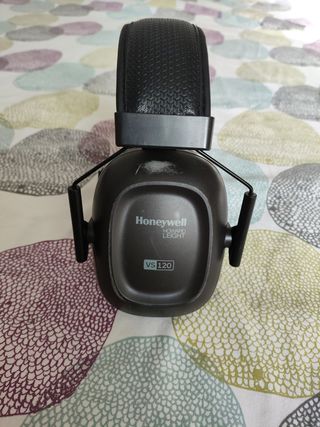 Cascos antirruido negros