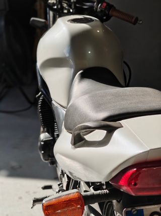 Yamaha XJ600N 2002