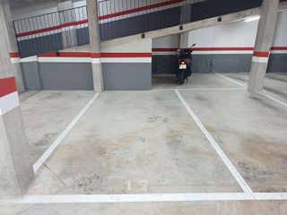 Garaje en venta en Centre en Hospitalet de Llobregat, L´