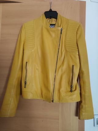 Cazadora de cuero amarillo huevo