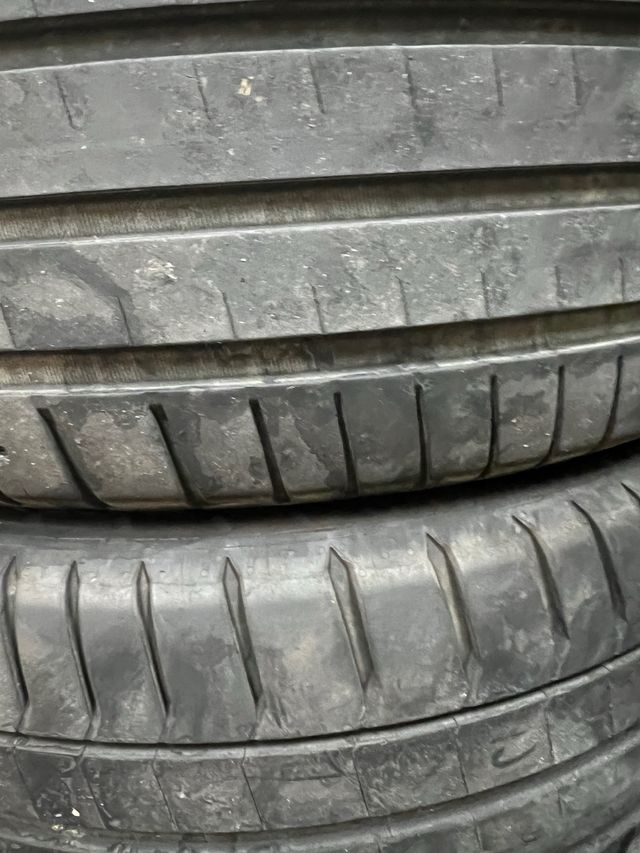 2 Cubiertas Michelin Pilot Sport 5 245/40-19 98Y