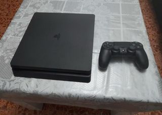 PS4 Slim Negra de 1tb (1000gigas)