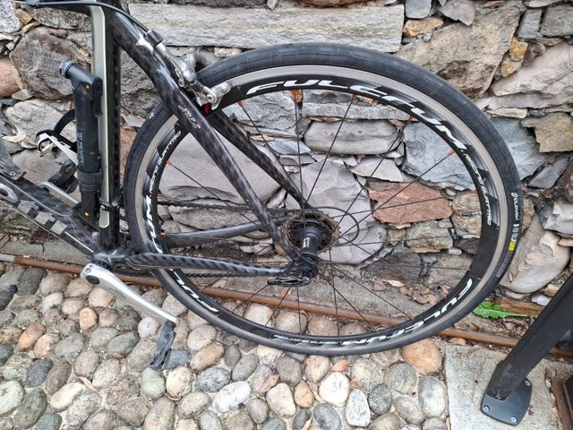 Bicicletta da corsa in Carbonio con Ruote Fulcrum