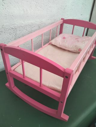 Cuna Mecedora Rosa para Muñecas