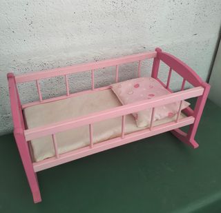 Cuna Mecedora Rosa para Muñecas
