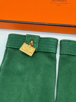 Guantes Hermes Verdes con Hebilla Dorada