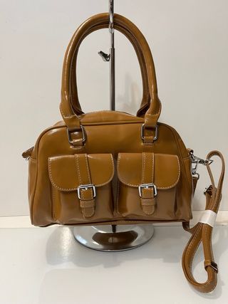 Borsetta a tracolla marrone con fibbie