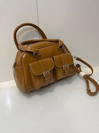 Borsetta a tracolla marrone con fibbie