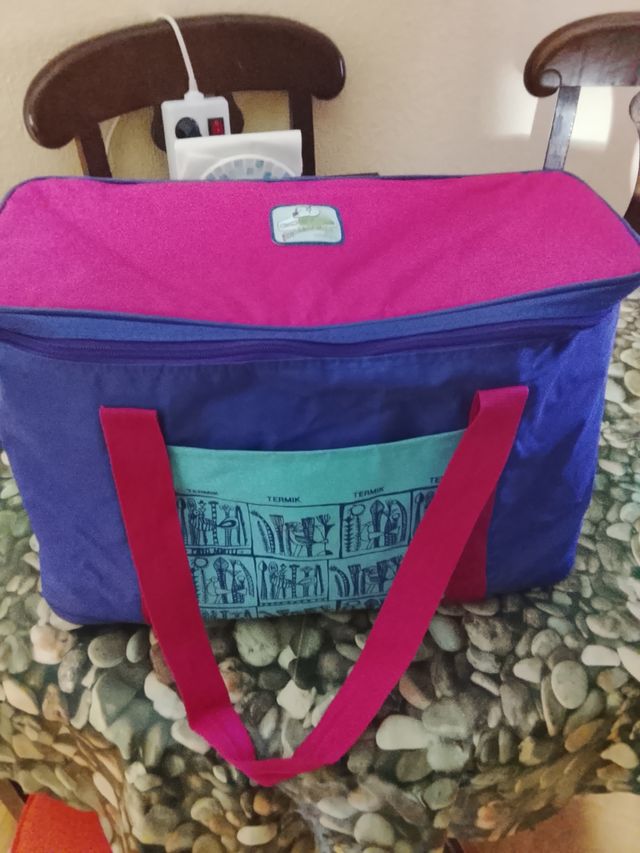 Bolsa nevera mediana azul y rosa