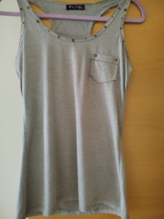 Camiseta deportiva gris talla M